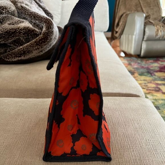 Blue Avocado Lunch Bag with Velcro Closure - Picture 5 of 7